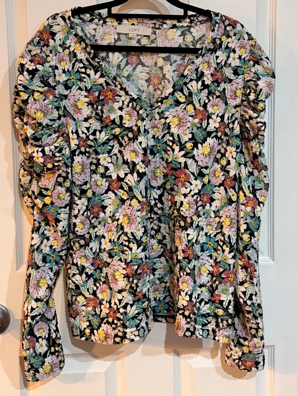 LOFT Floral Textured Puff Sleeve Top Size Large Romantic Cottagecore